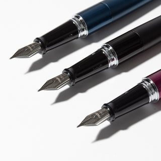 Pilot Cocoon Fountain Pen Tip Close-up - Shibuya Stationery