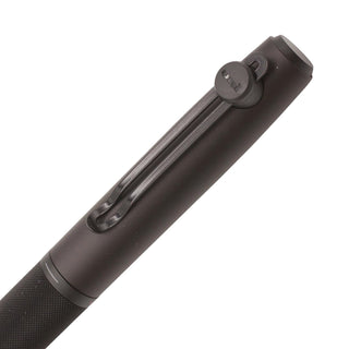 Close up of the rear barrel detail of the Uni-ball ZENTO Signature Model 3-color ballpoint pen 0.5mm in metallic black - Shibuya Stationery Store