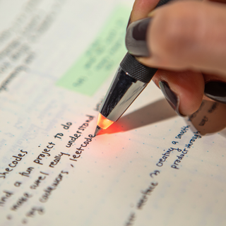 Zebra Lightwrite writing example with LED light on - SHibuya Stationery